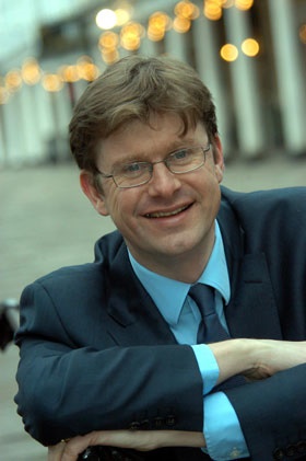 Business Secretary: Local Papers ‘Vital’ to Success of Local Business